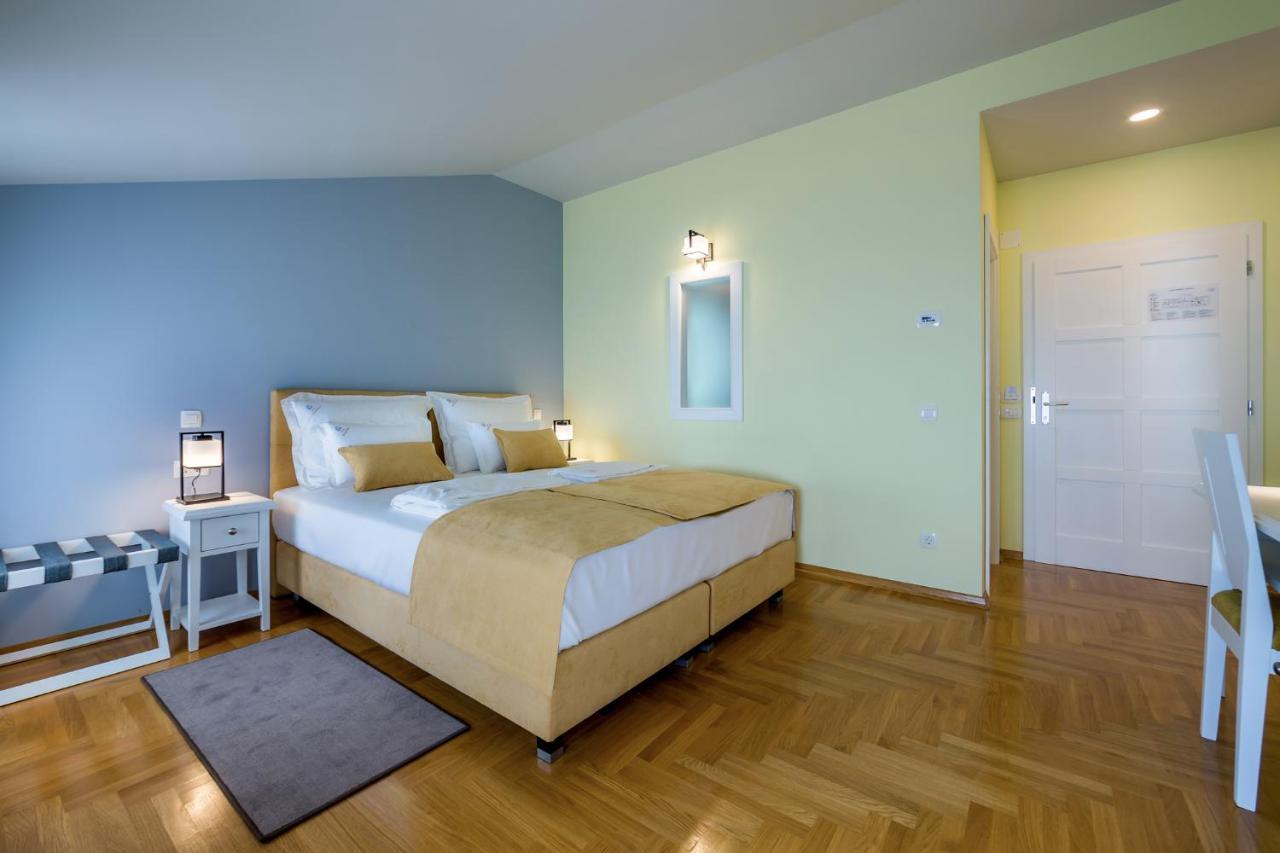 Hotel Domino Opatija Exterior foto