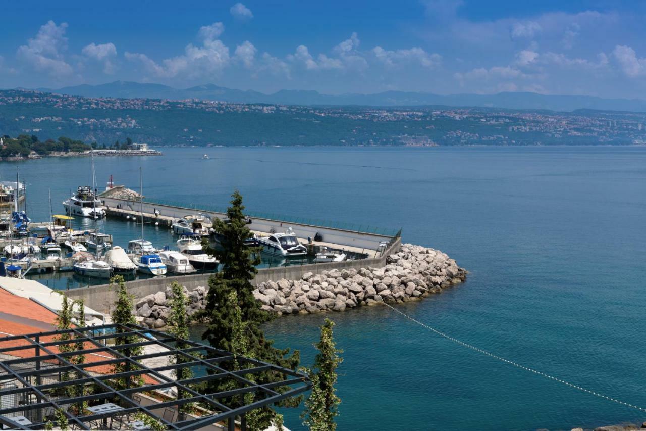 Hotel Domino Opatija Exterior foto
